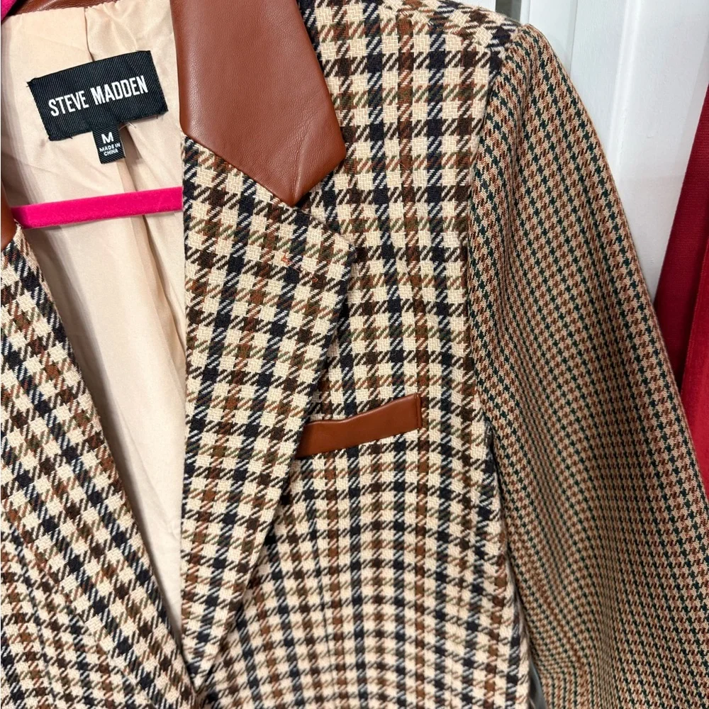 Steve Madden Mixed Pattern Blazer - Picture 3 of 6